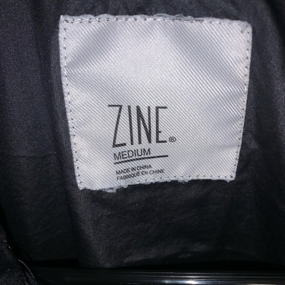 Zip-up Jacket - Picture 3 of 4